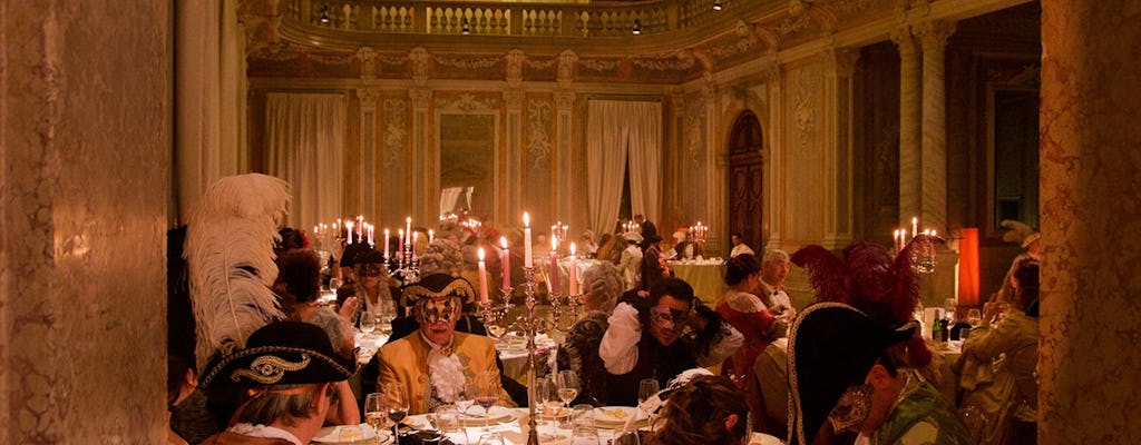 Noche de baile y cena con disfraces de Carnaval de Venecia 2024