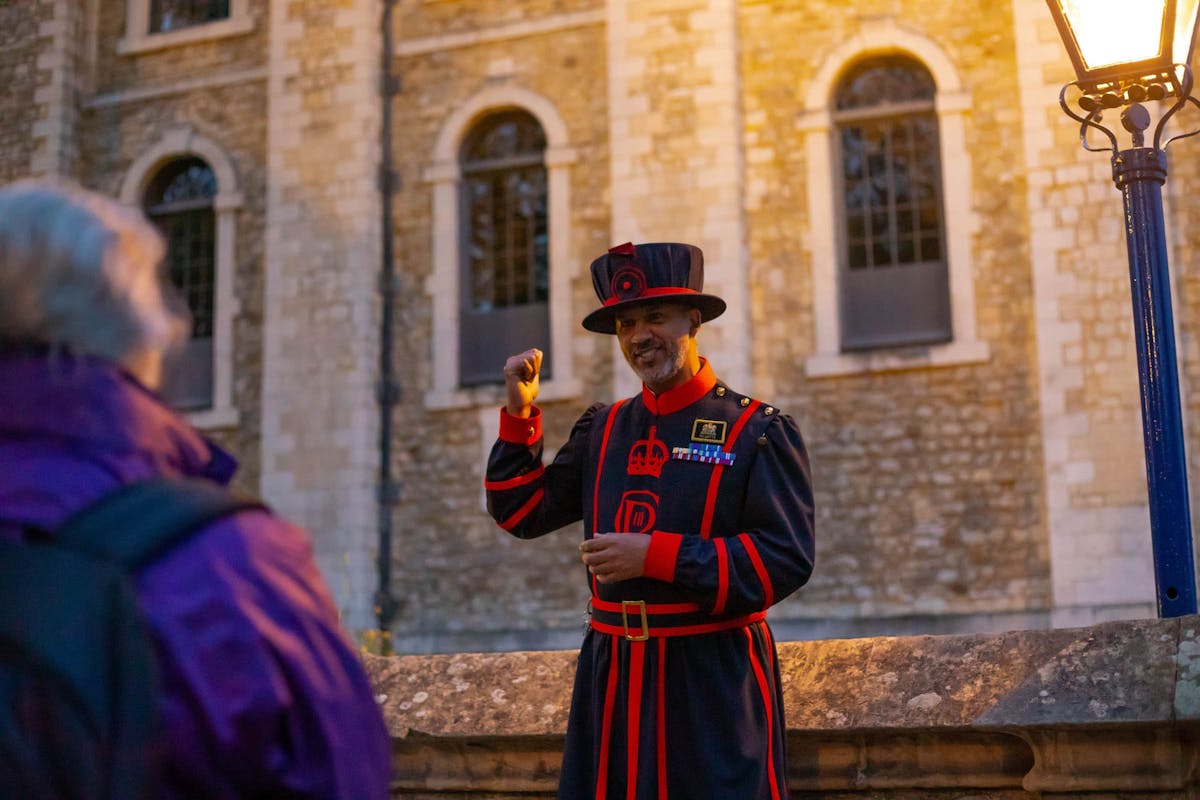 Rondleiding door de Tower of London na sluitingstijd met Beefeater en sleutelceremonie