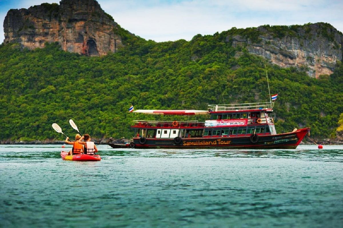 Begeleide boottocht door het Angthong Marine Park en kajakken vanaf Koh Samui