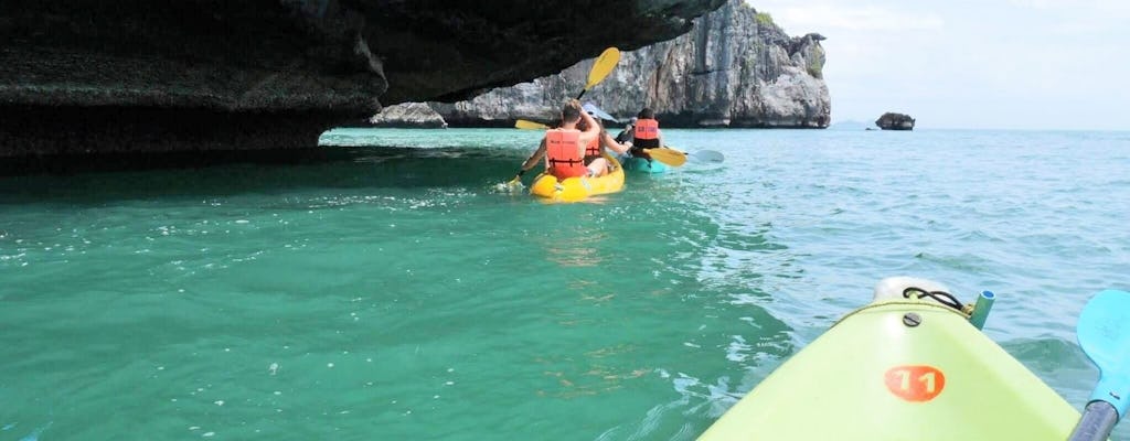 Aventure guidée en kayak avec déjeuner dans le parc marin d'Angthong
