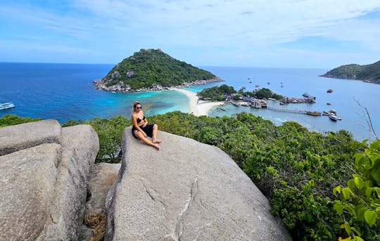 1-day tour to Koh Tao and Nang Yuan with lunch from Koh Pha Ngan
