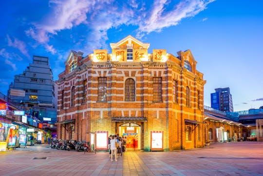 Ximending area 2 hours walking tour with a private guide