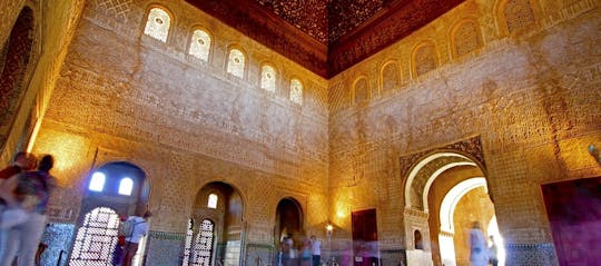 Tour guidato dell'Alhambra, della Cattedrale di Granada e della Cappella Reale in inglese