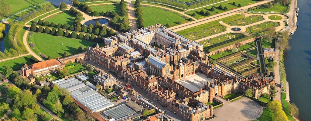 Hampton Court hele dag toegang met rondleiding en afternoon tea