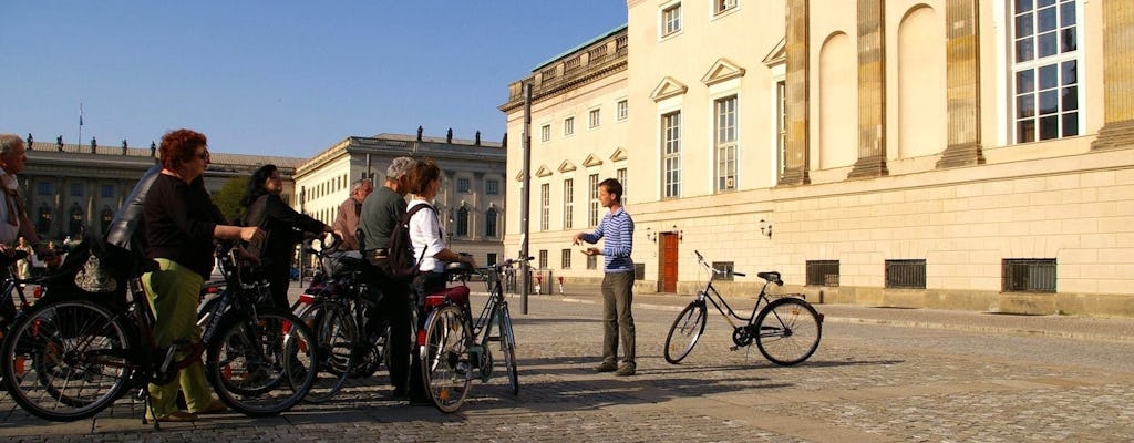 Excursão privada de bicicleta pelo melhor de Berlim