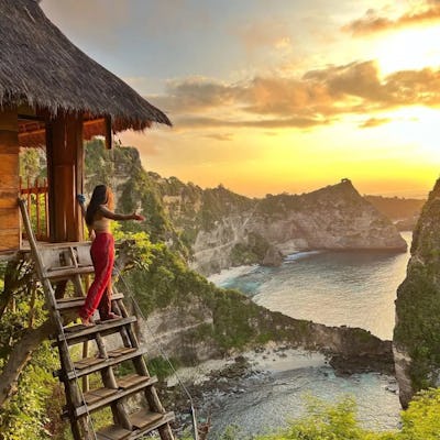 Nusa Penida full-day tour with transport and lunch