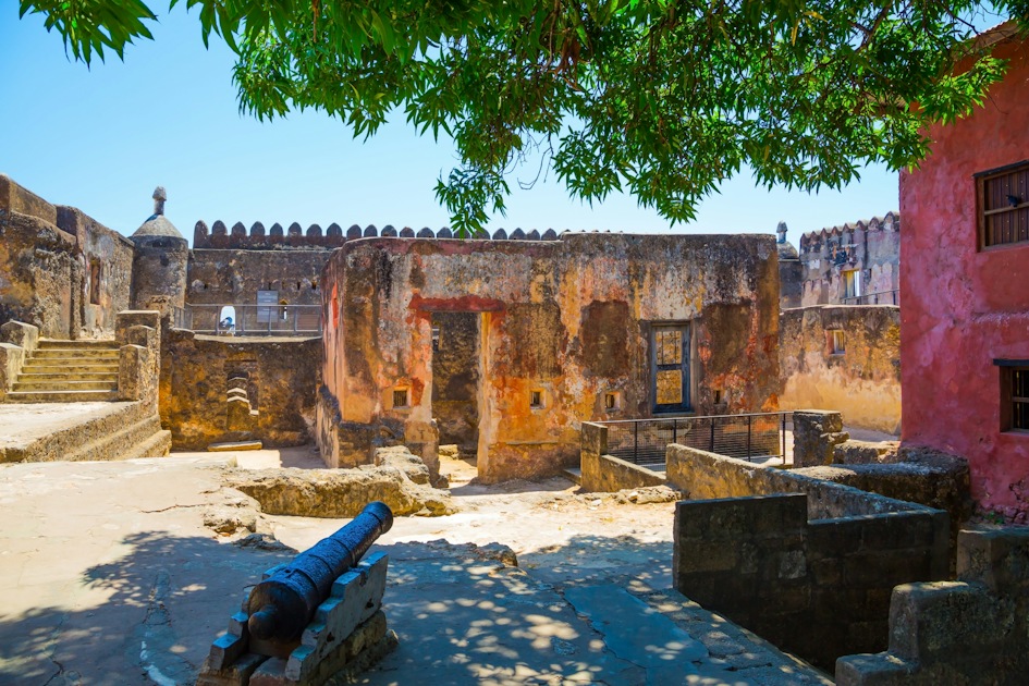 Mombasa city tour with Bombolulu Workshops and Cultural Centre visit ...