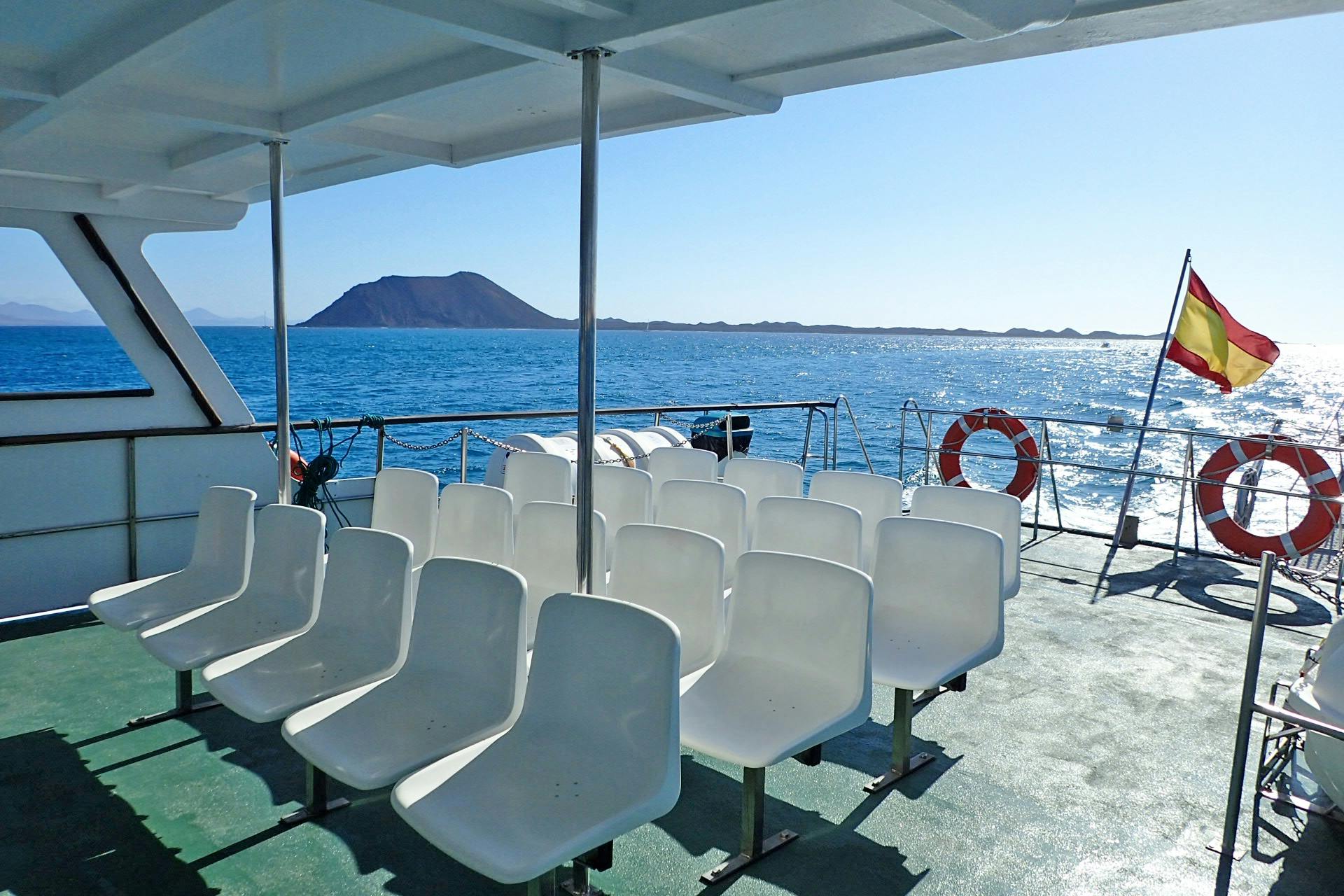 Round trip ferry to Lobos Island with authorization from Corralejo Musement