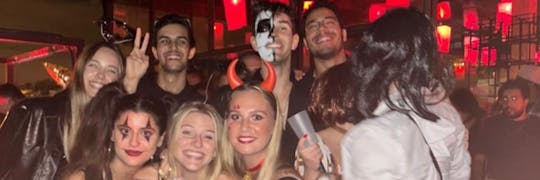 Experiência de pub crawl de Halloween em Lisboa