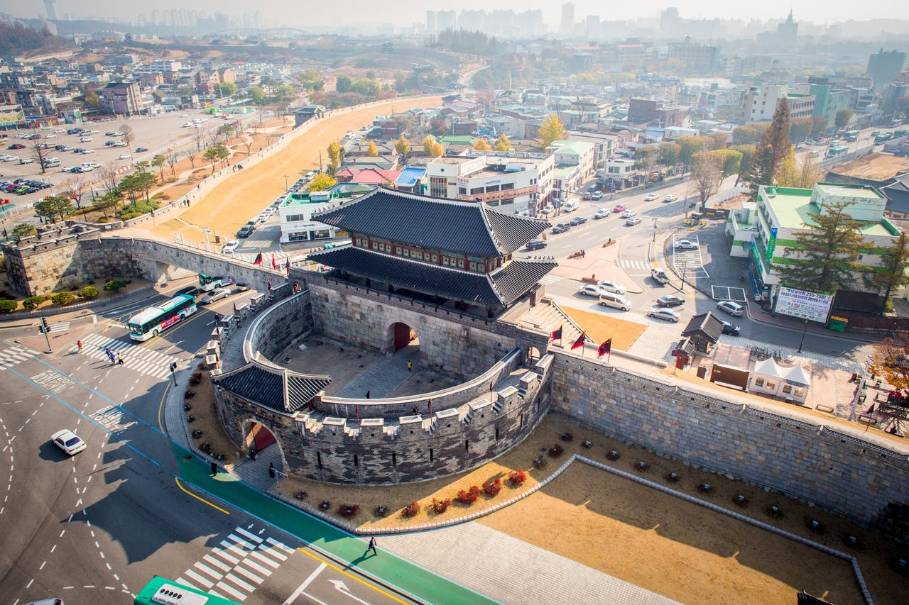 Suwon Hwaseong Fortress full-day guided tour