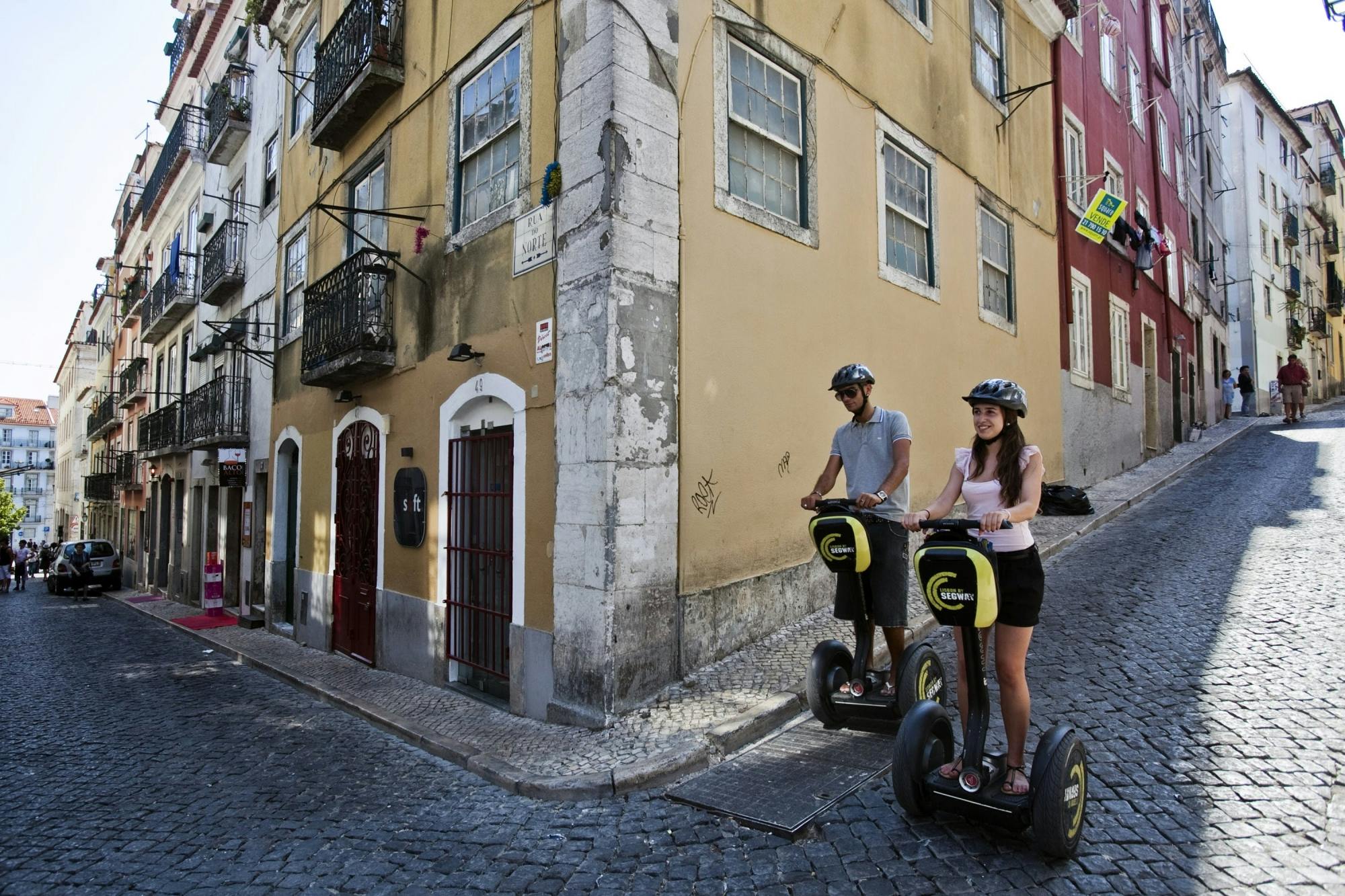 Middeleeuwse Lissabon-tour op hoverboard met Engelse gids