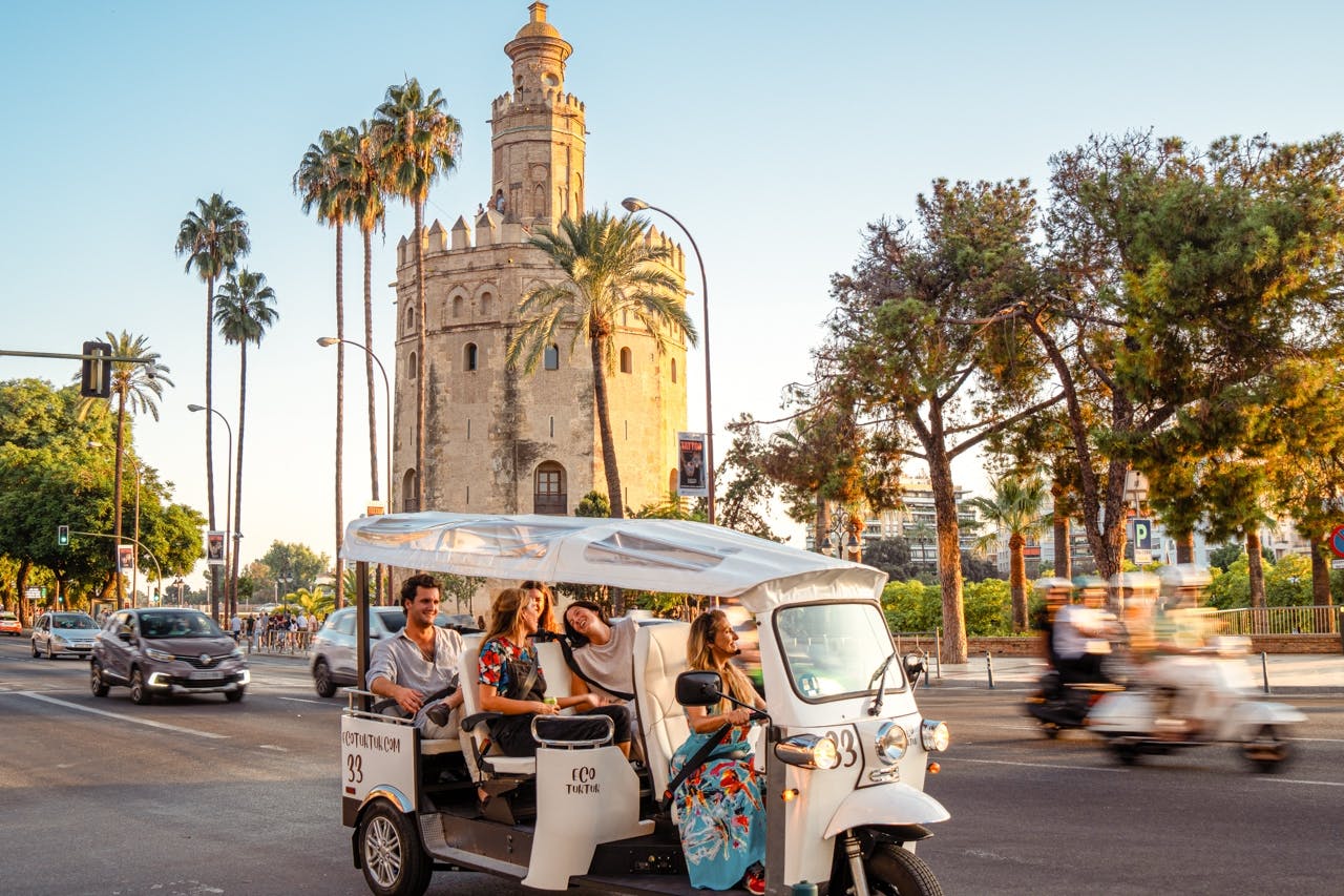 1-hour express tour of Seville in a private electric tuk-tuk Musement