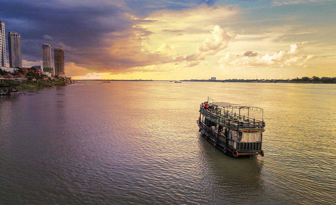 Półdniowa wycieczka rowerowa i łodzią z przewodnikiem po Phnom Penh