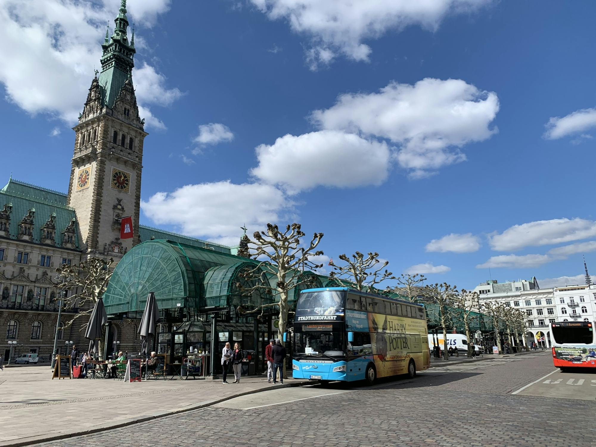 Hamburg hop-on hop-off bus tour