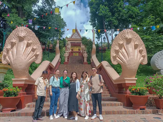 Visita storica guidata di Phnom Penh con trasporto