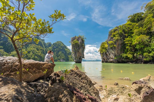 Recorrido en lancha rápida por la isla James Bond y la isla Koh Panyi desde Khao Lak