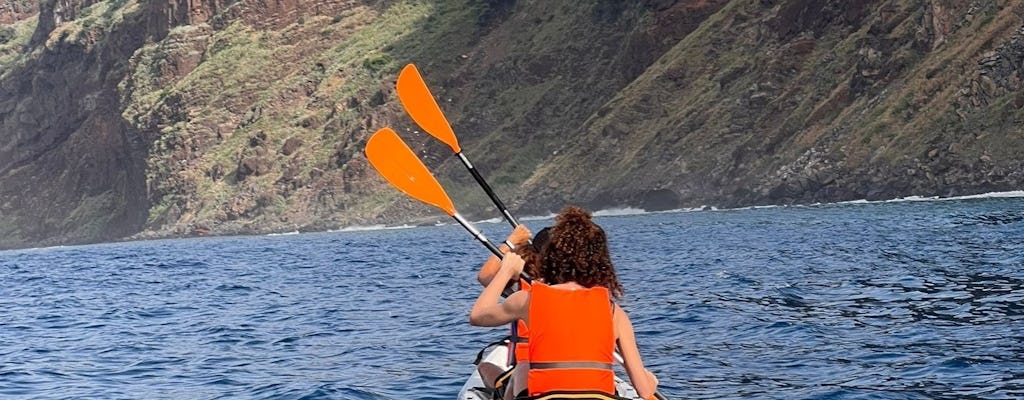 Bootsfahrt mit Kajak-Erlebnis ab Funchal