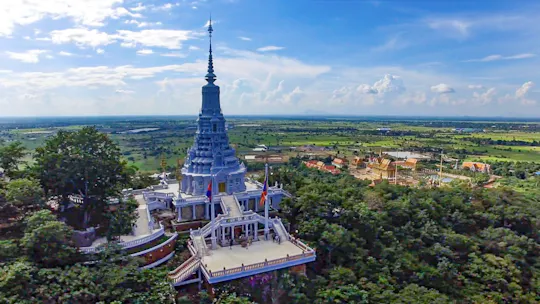Visita guiada à vila de Phnom Oudong e Koh Chen com almoço