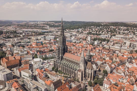 Discover Ulm in 1 hour with a local
