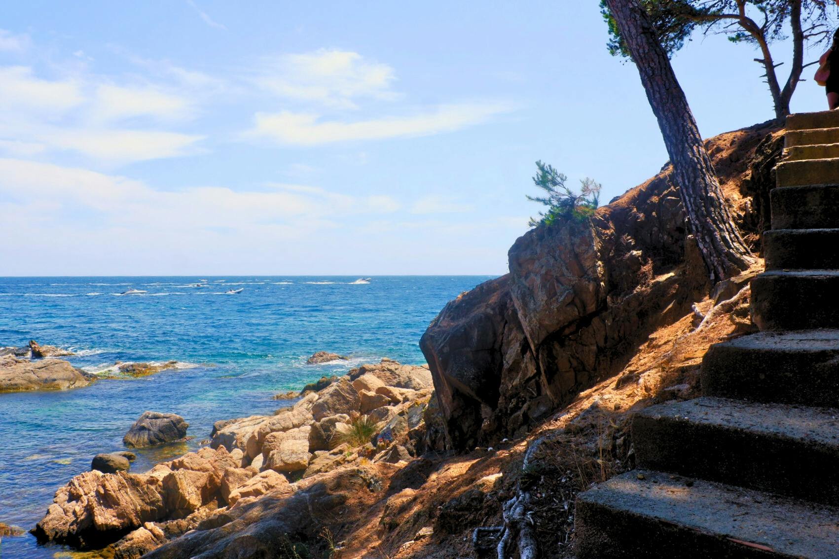 Viagem de um dia à Costa Brava a partir de Barcelona com caminhadas e mergulho com snorkel
