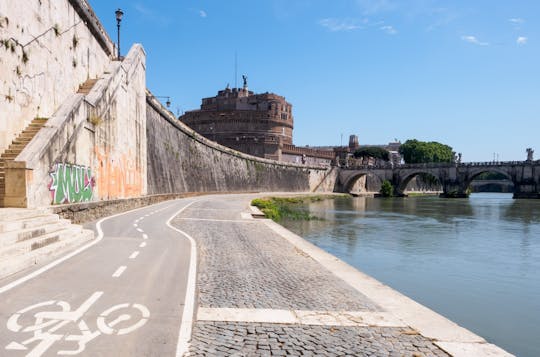E-bike tour with Castel Sant'Angelo ticket and audio guide