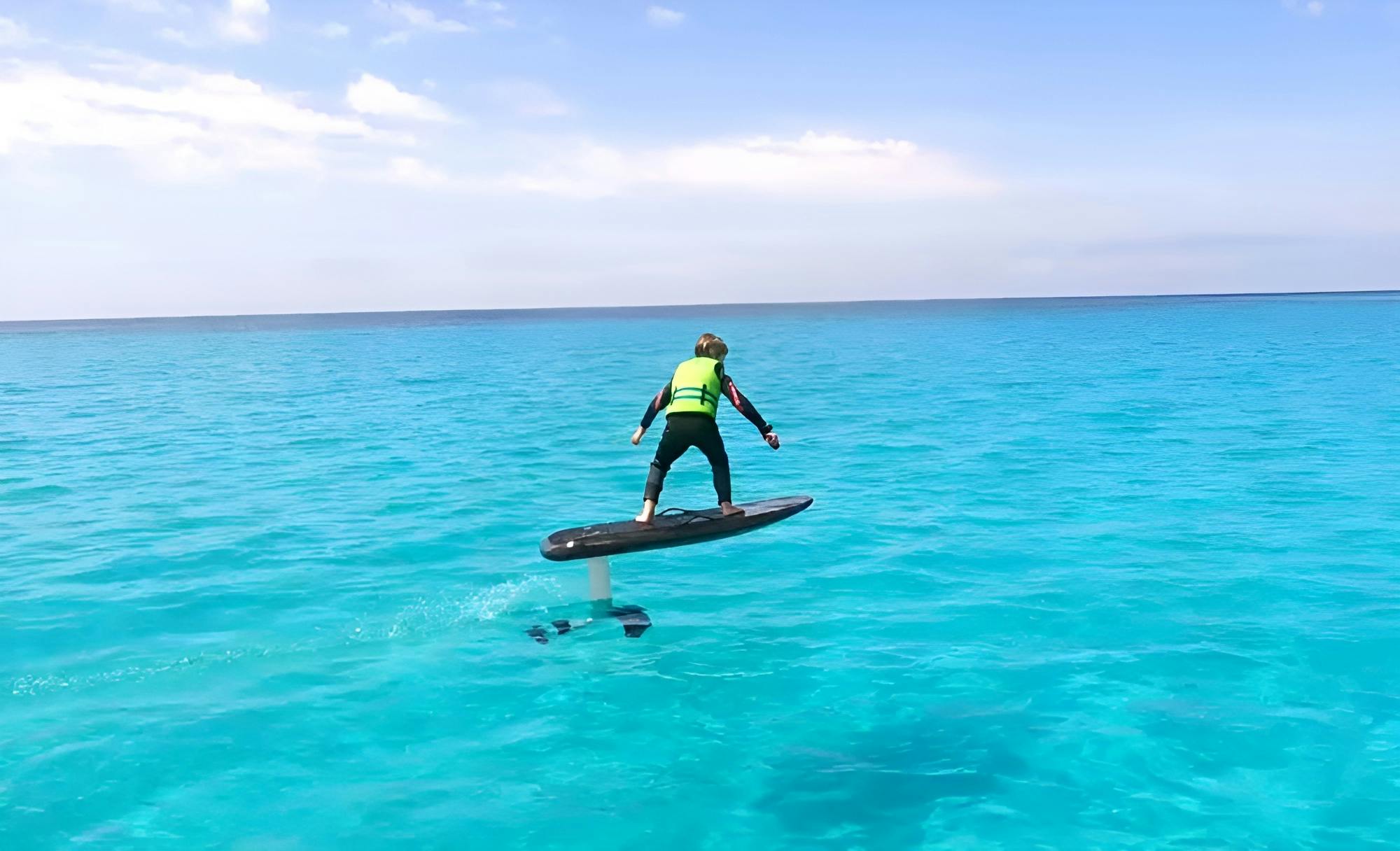 E-Foil tours and lessons in Majorca