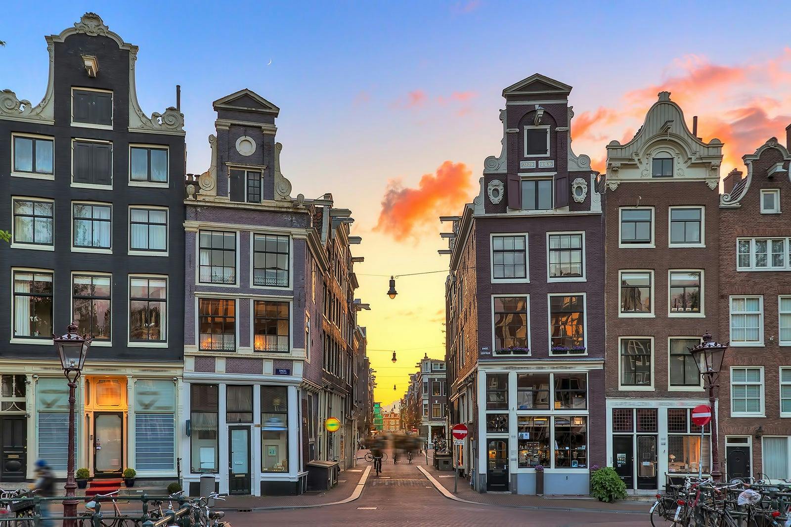 Tour autoguidato dei segreti della cintura dei canali occidentali di Amsterdam