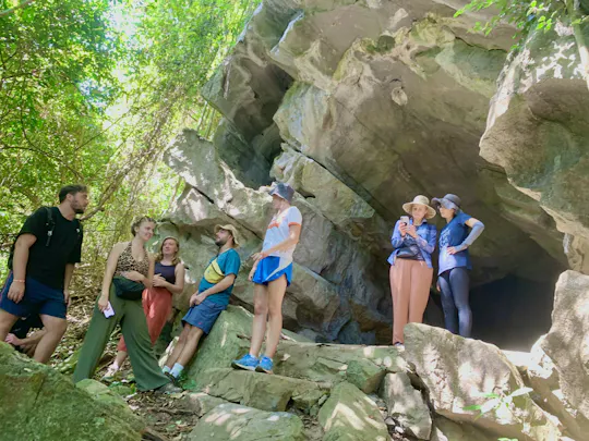 Excursão de aventura de dia inteiro no Parque Nacional Cat Ba saindo da cidade de Cat Ba