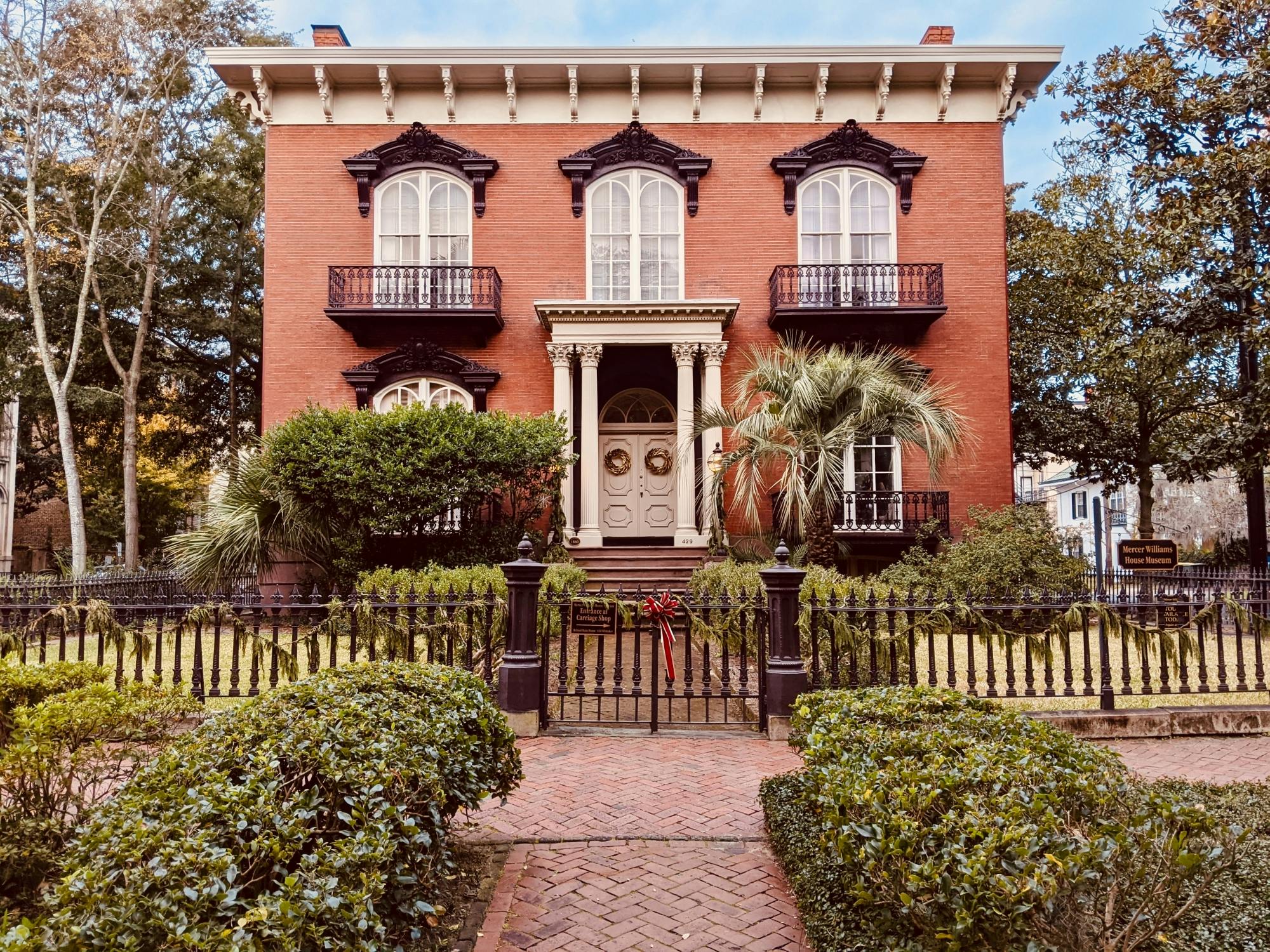 Historic District Isle of Hope and Bonaventure private tour in Savannah Musement