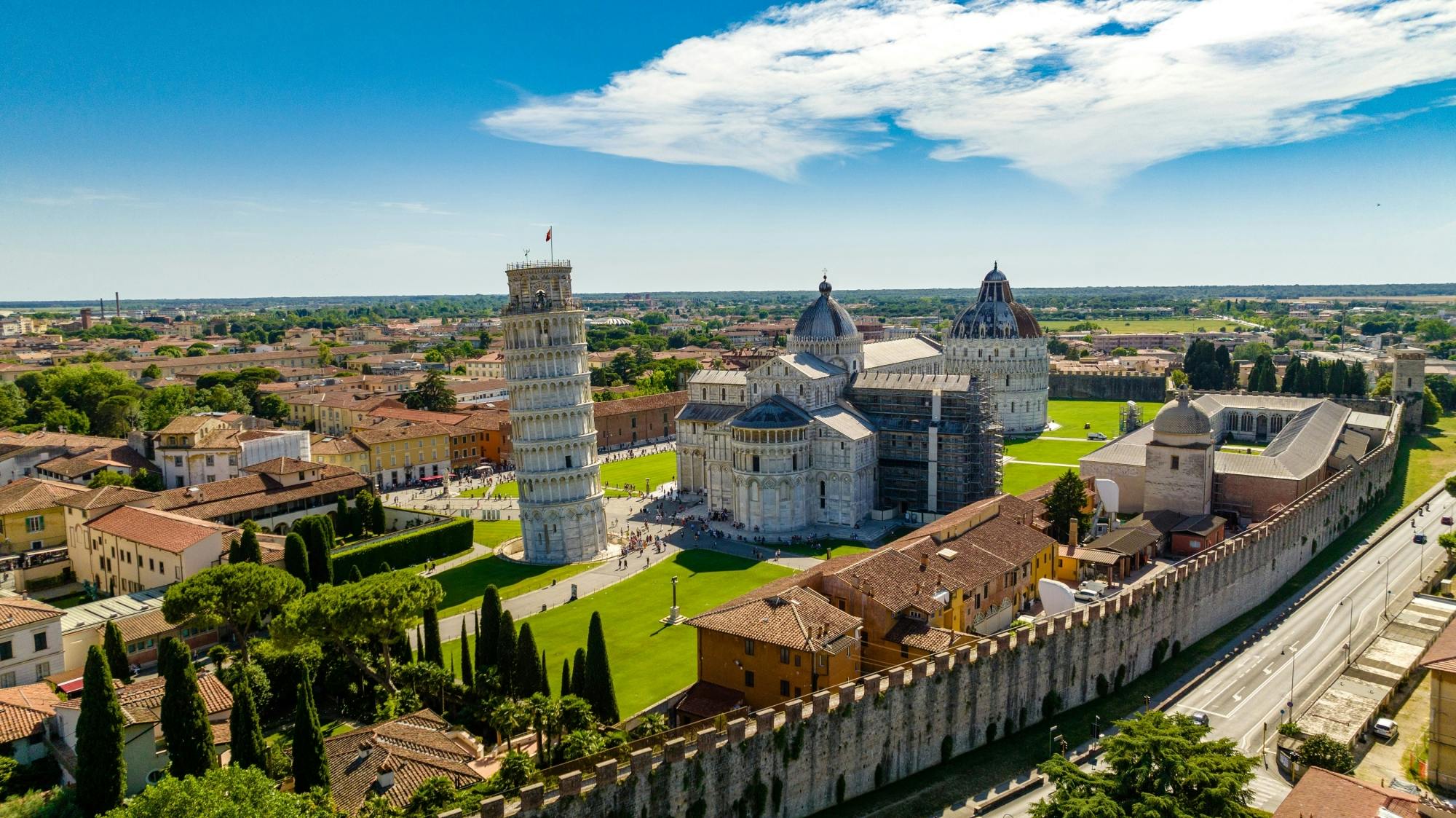 Visita guiada al baptisterio y a la catedral con Torre de Pisa opcional