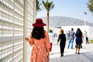 Tour di un’intera giornata ad Abu Dhabi con visita del Louvre e della Moschea