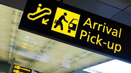 Hotel or airport private one way transfer in Phnom Penh