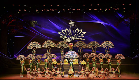 Traditional Vietnamese show in Da Nang