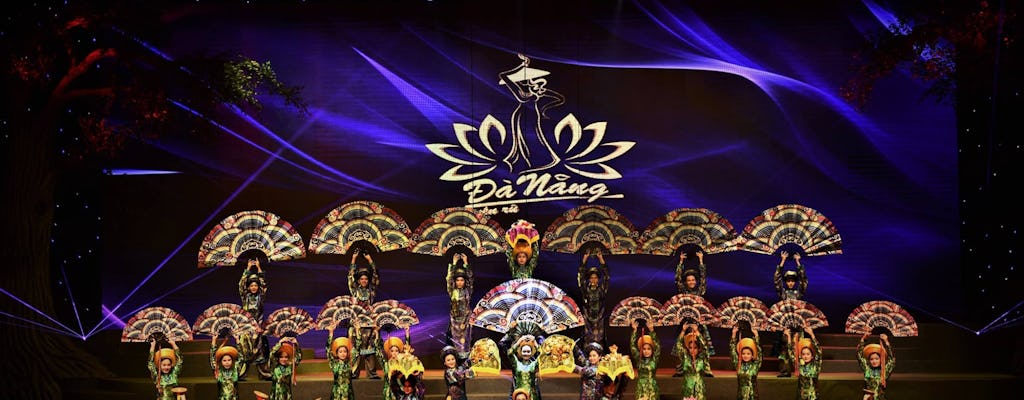 Tradycyjny wietnamski pokaz w Da Nang