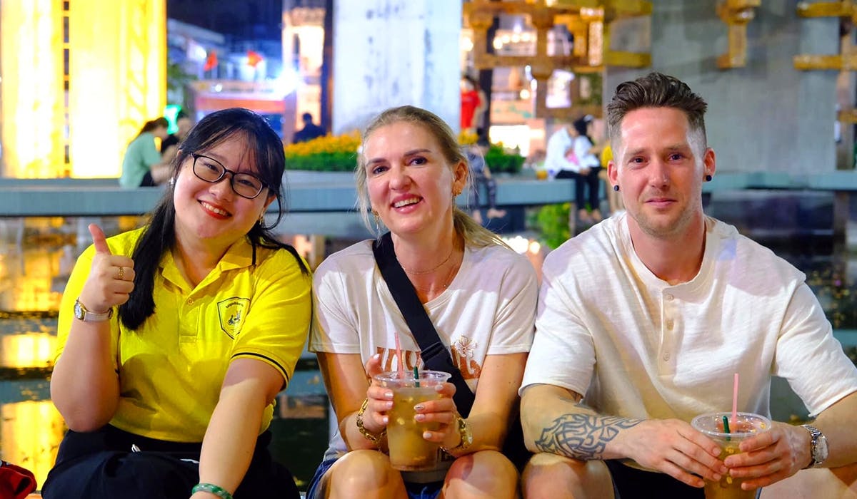 Private Besichtigungstour durch Ho-Chi-Minh-Stadt und Essen bei Nacht