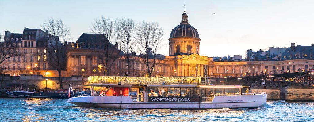 Evening cruise on the Seine river with an aperitif