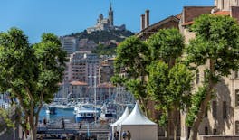 Private Exclusive History Walk through Marseille with a Local Expert