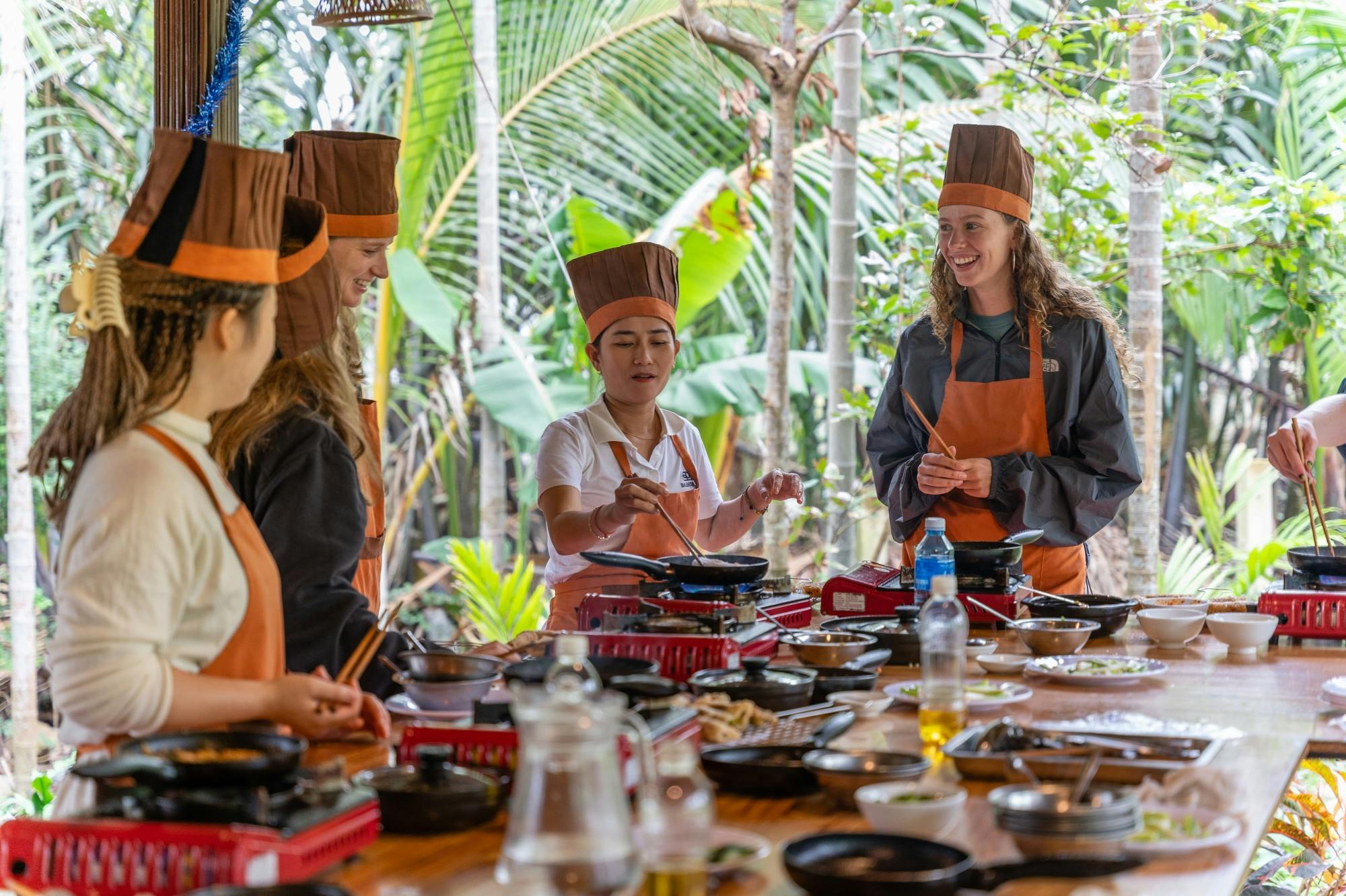 Mad Monkey Hoi AN Cooking Class & Bamboo Boats