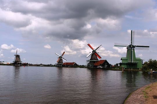 Private Sightseeing Tour to the Windmills and Giethoorn