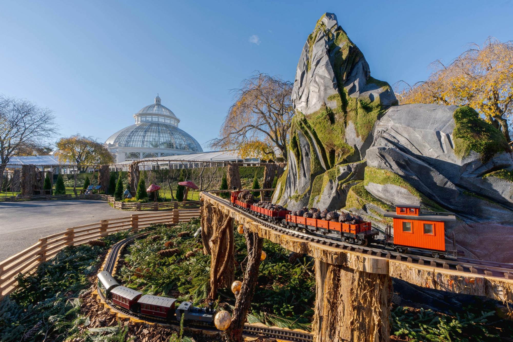 New York Botanical Garden’s Holiday Train Show