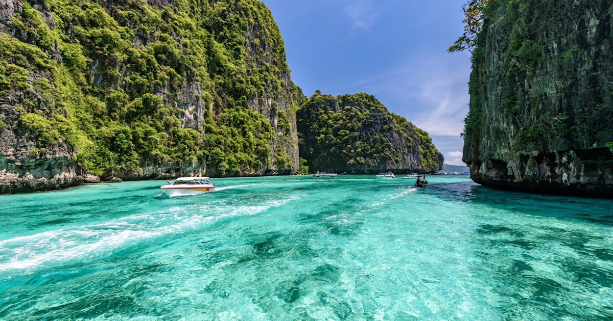 Phi Phi Islands: What to Do, What to Book, and How to Plan It (Tips + FAQ) Phi Phi Islands: What to Do, What to Book, and How to Plan It (Tips + FAQ)