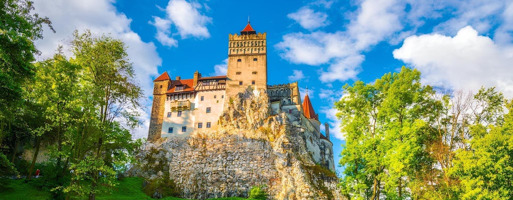 Excursión de un día a los castillos de Drácula y Peles desde Bucarest