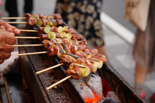 Shinjuku Yakitori and Ramen Food Tour with Local Expert