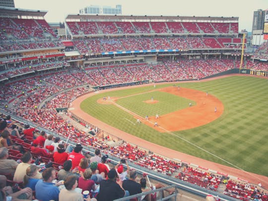Tickets für das Baseballspiel der Cincinnati Reds im Great American Ballpark