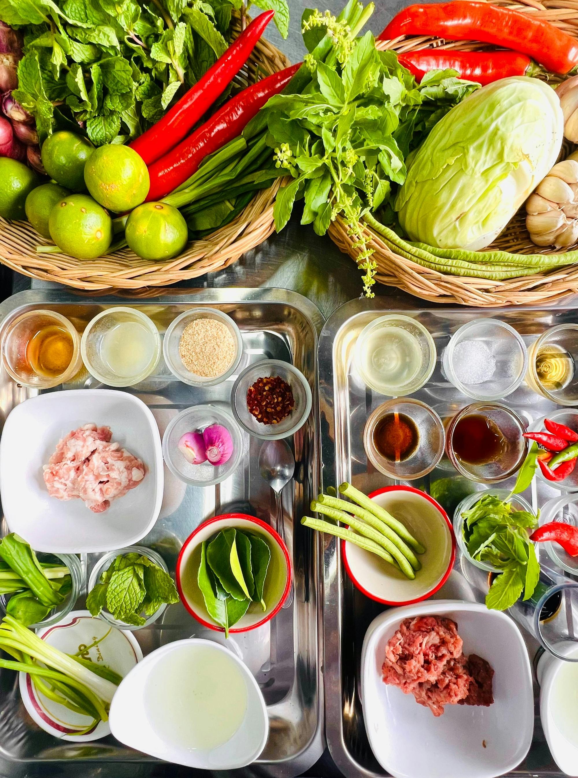 Aula de culinária de meio dia em Krabi Sukhothai