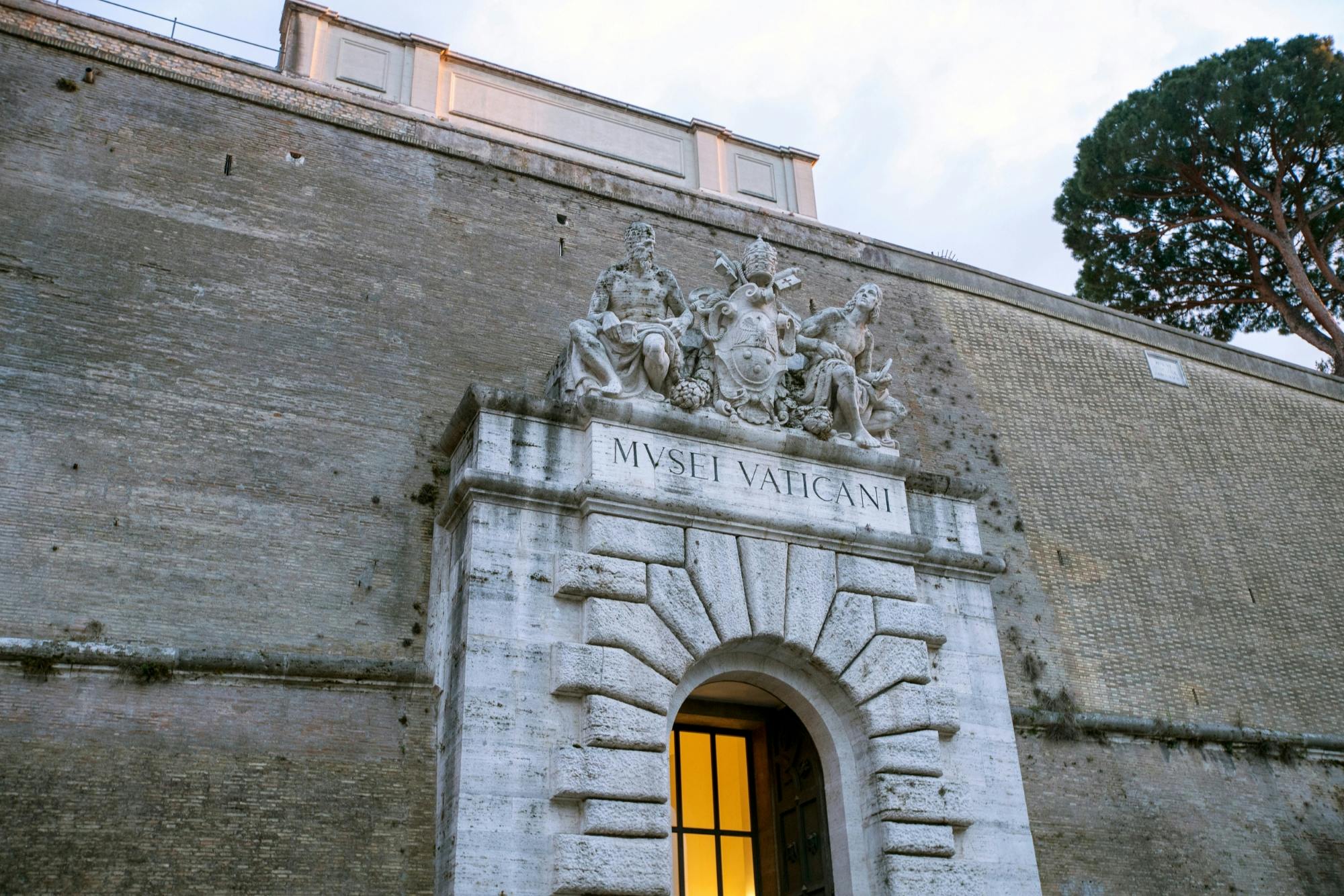 Night Tour of the Vatican Museums with Sistine Chapel