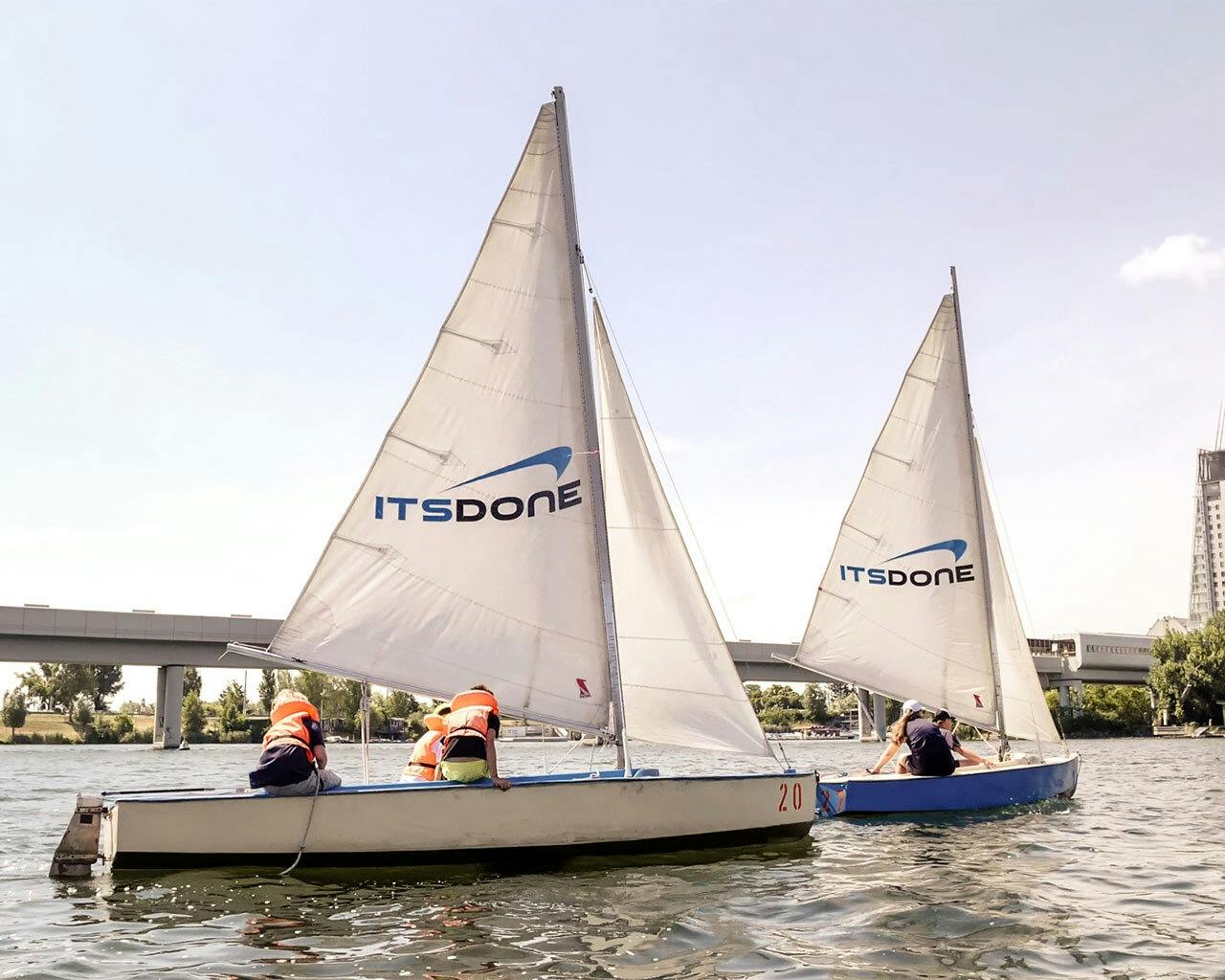 All-rounder boat rental to discover Vienna's Old Danube