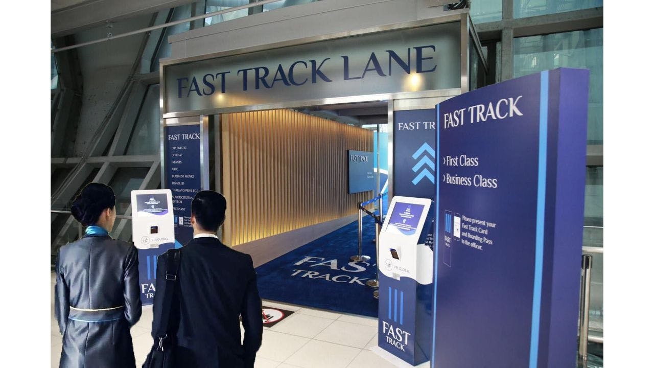 Fast-Track-Zollpass für den Flughafen Phuket mit Assistent