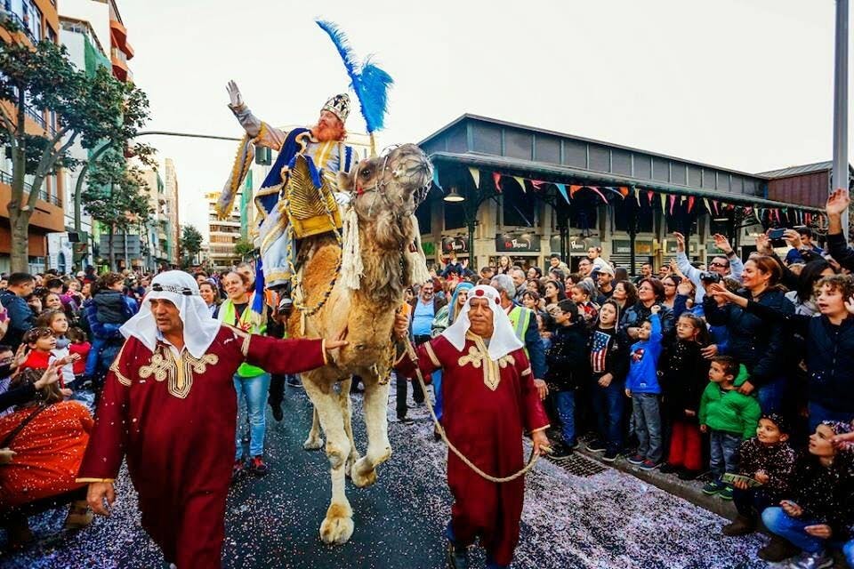 Transfer to the Three Kings Christmas Parade