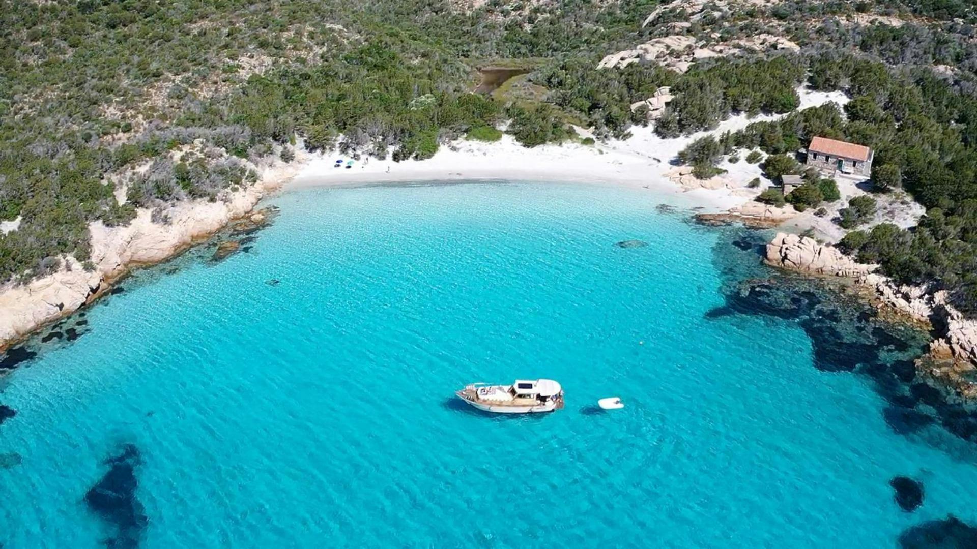 Wooden boat tour to La Maddalena Archipel from Palau